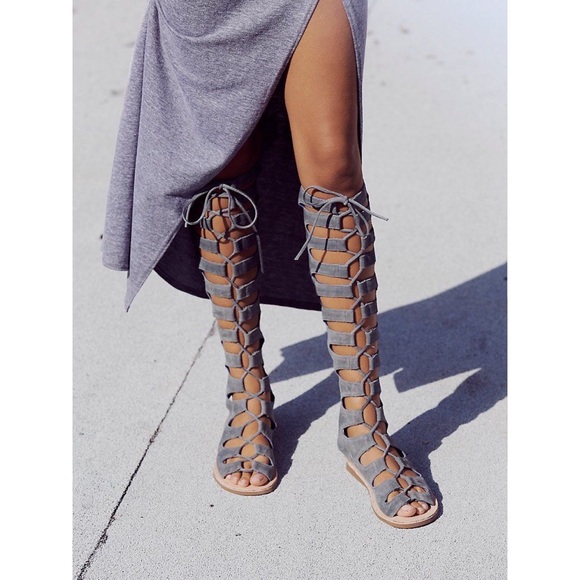 NEW Jeffrey Campbell Camel Suede Gladiator Sandals - Picture 4 of 8